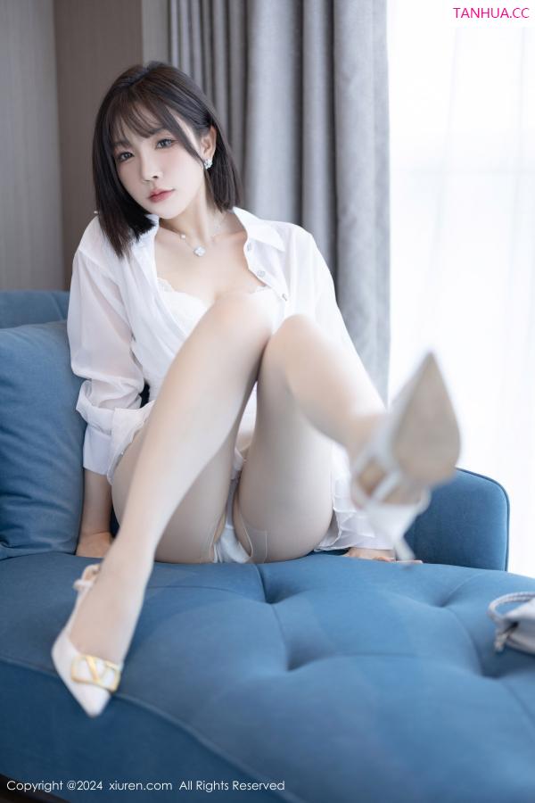 陈芝 芝芝Booty [XiuRen]高清写真图 2024.08.15 No.9020 徐莉芝Booty 丝袜美腿第23张图片